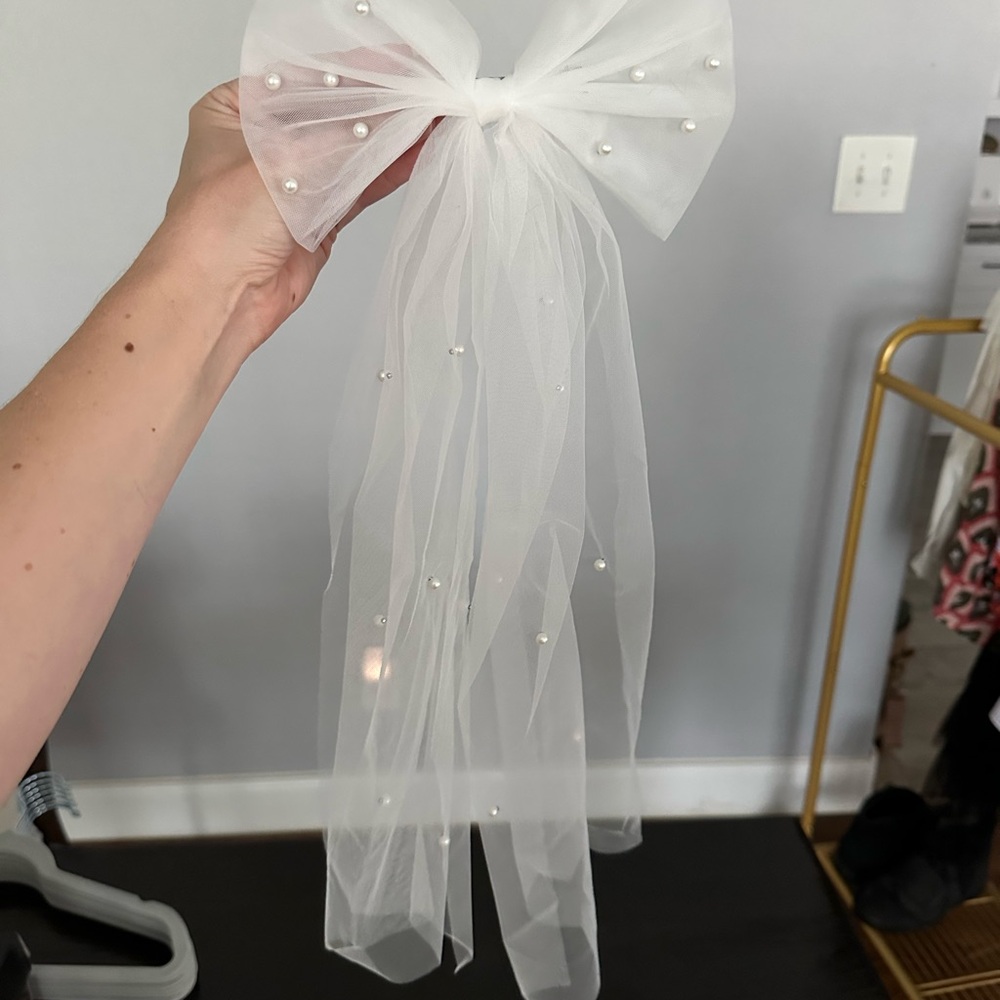 Elegant White Sheer Bow with Pearls
